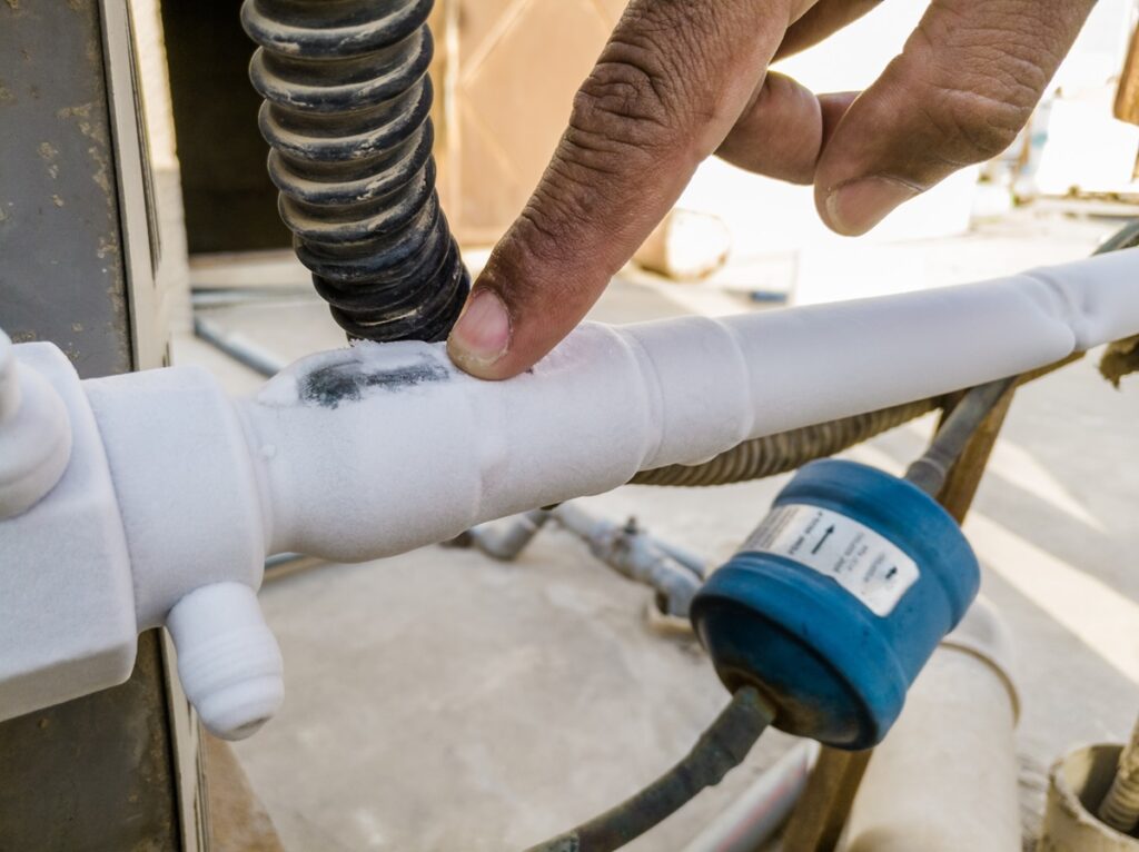 Why Do Pipes Freeze on Air Conditioners?